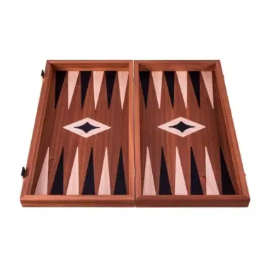 Backgammon z mahoniu, widok z góry, czarne strzałki bez pionków