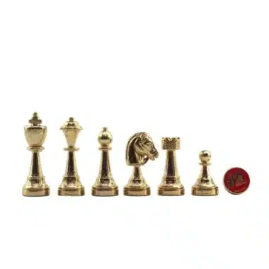 Zestaw szachowy Classic Flower, pełny komplet złotych figur ustawionych w rzędzie