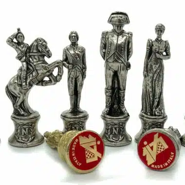 Pièces argentées Napoléon, roi, cavalier et dame avec socles gravés