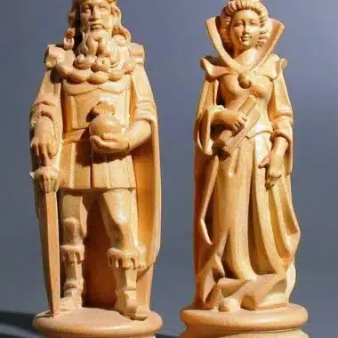 Król i hetman Bergame widziani z przodu, wykończenie naturalnym woskiem po stronie polerowanej