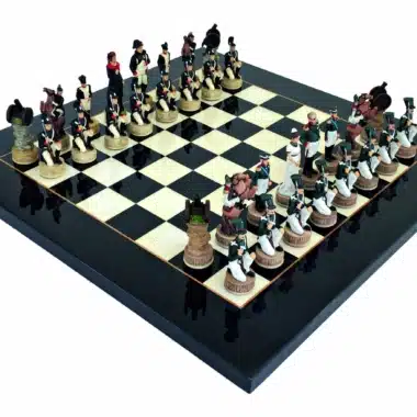 Kompletny zestaw Napoleon Kampania Rosyjska III na czarnej szachownicy z klonu
