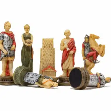 Figury szachowe Rzymianie vs Gladiatorzy, wyeksponowana wieża i leżący skoczek