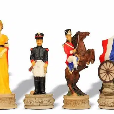 Figury szachowe Bitwa pod Waterloo, hetman w żółtej sukni i żołnierze angielscy