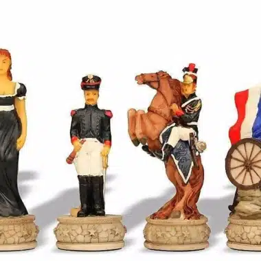 Figury szachowe Bitwa pod Waterloo III, rudowłosy hetman, oficer i skoczek z flagą