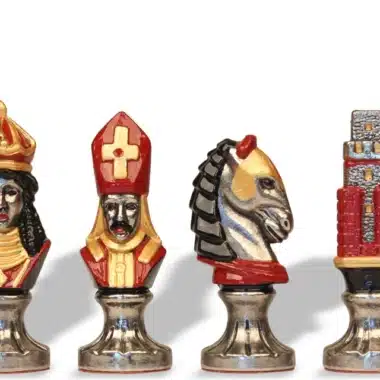 Zestaw szachowy Moncada, rząd hetmana, gońca, skoczka i wieży