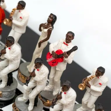 Zbliżenie na wokalistkę i czerwonego gitarzystę obozu Jazz