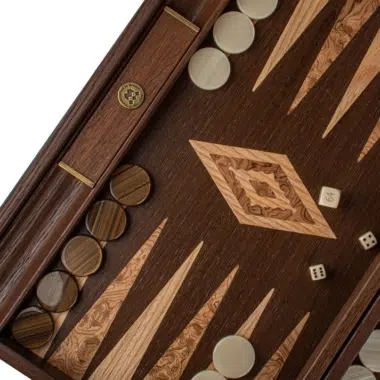 Backgammon z Wenge i Czeczoty Orzechowej, detal pionków i strzałek
