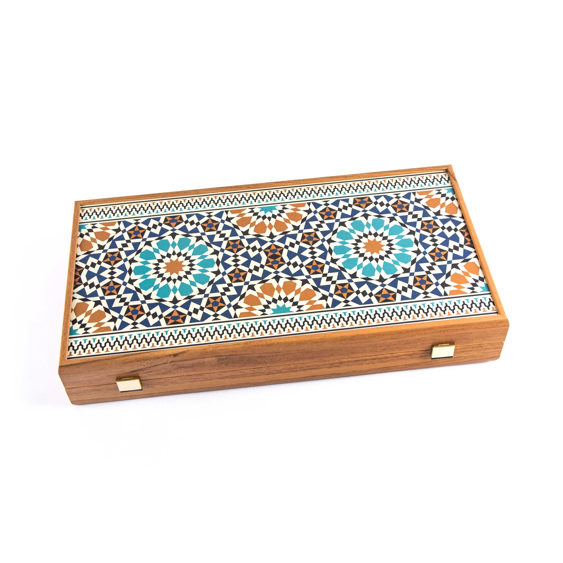 Zamknięty backgammon w nowoczesnym designie, drewniana kaseta z kolorowymi motywami geometrycznymi