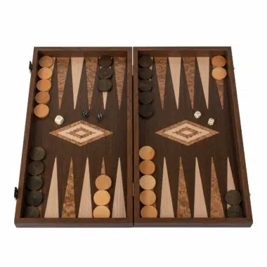 Zestaw backgammon Wenge i Czeczota Orzechowa z pionkami i kośćmi, widok z góry - Le Palais Des Echecs
