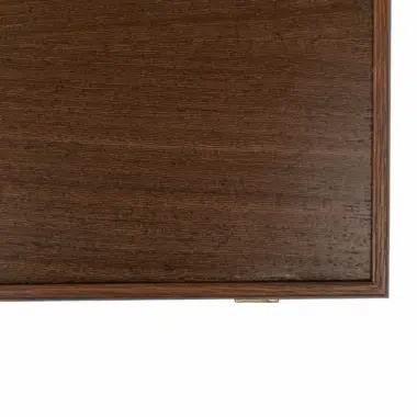 Szczegół drewnianej powierzchni zestawu backgammon Wenge i Czeczota Orzechowa - Le Palais Des Echecs