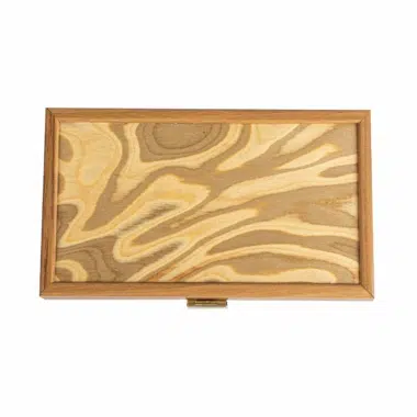 Kaseta Backgammon Liège zamknięta, widok z góry, falisty wzór drewna