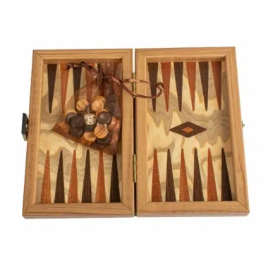 Backgammon Liège otwarty z sakiewką na pionki z materiału